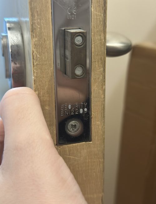 Earls Court - Emergency locksmith services 7 days a week